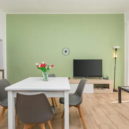 Apartment Eleven Holidays *